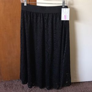 NWT LuLaRoe black lace Lola skirt size Medium